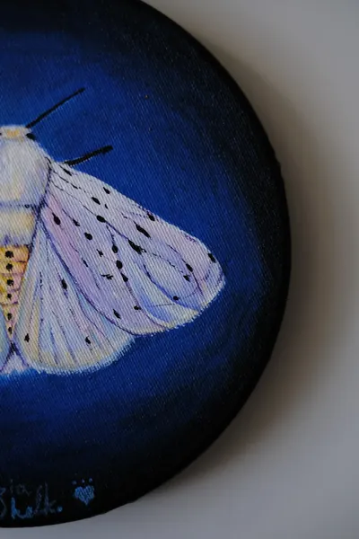 Pintura «Hyphantria cunea» de Olesia Shelkovenko